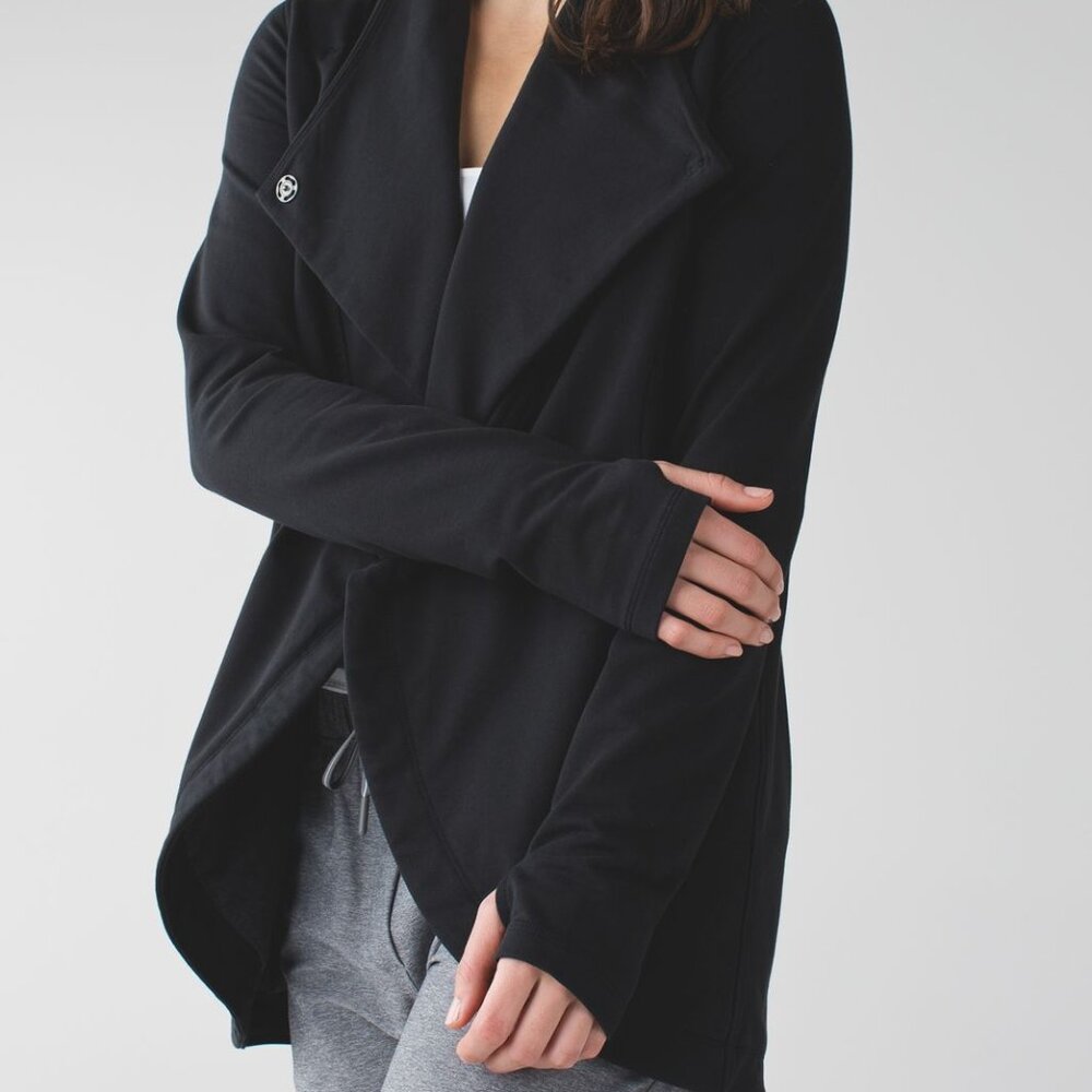 Lululemon Black That's A Wrap